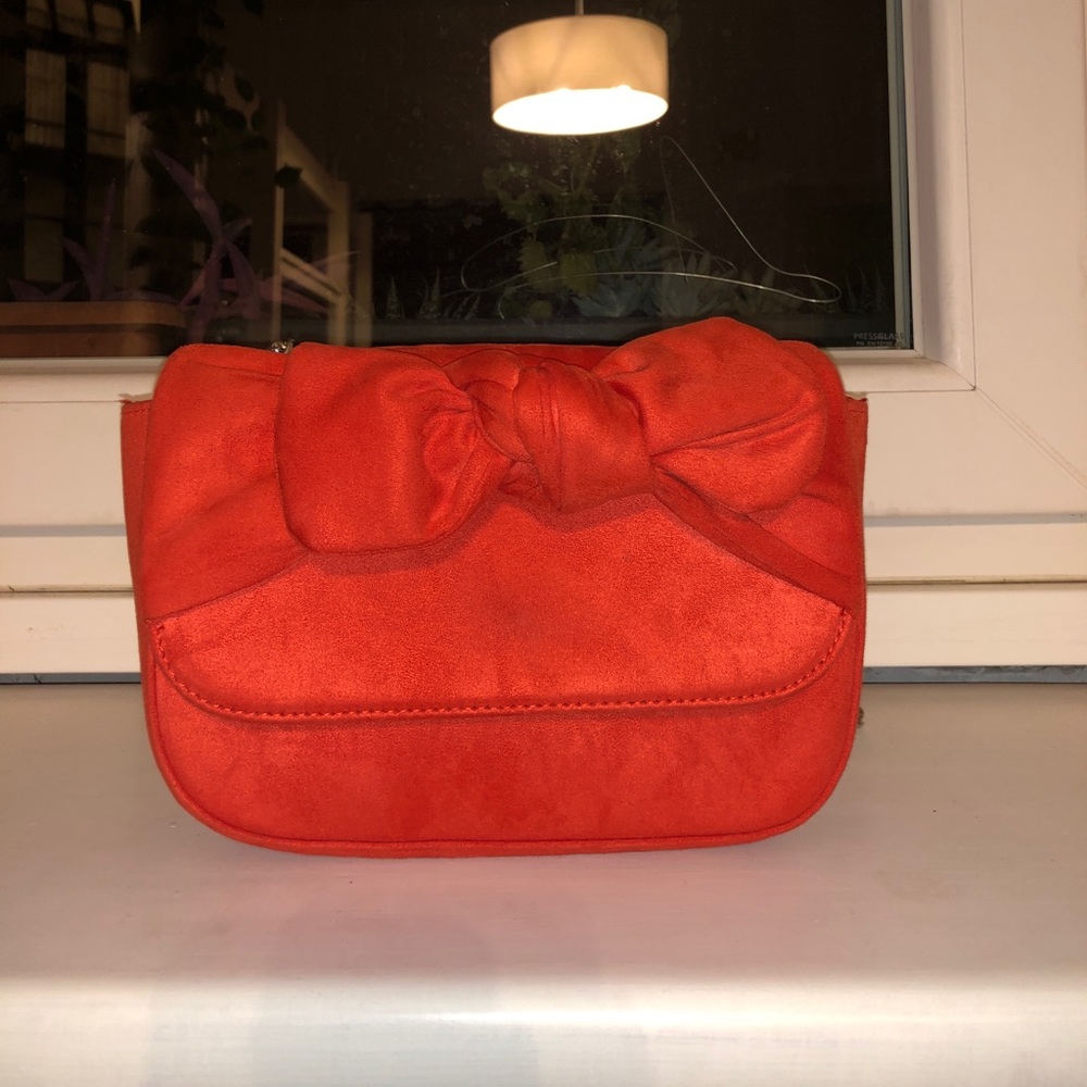 Bershka purse with bow